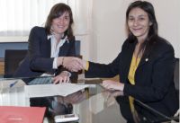 Firma convenio Graduados Sociales